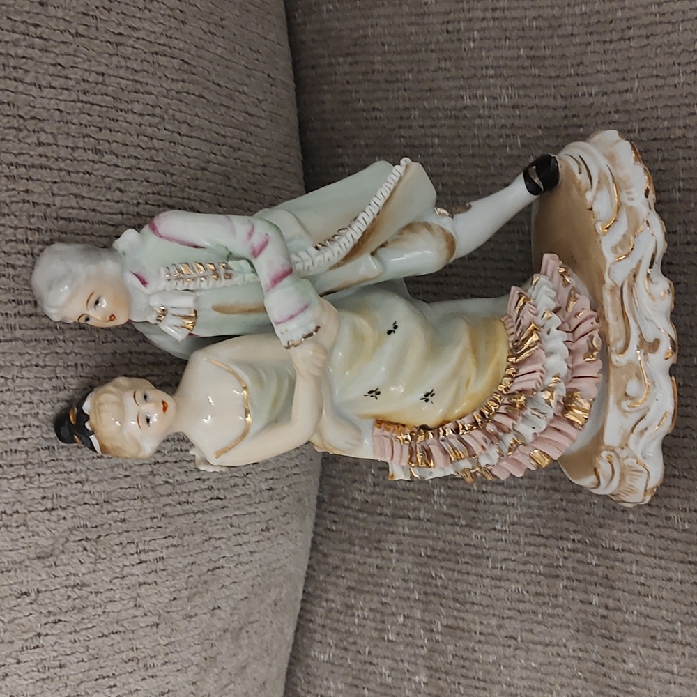 Vintage George and Martha Figurines